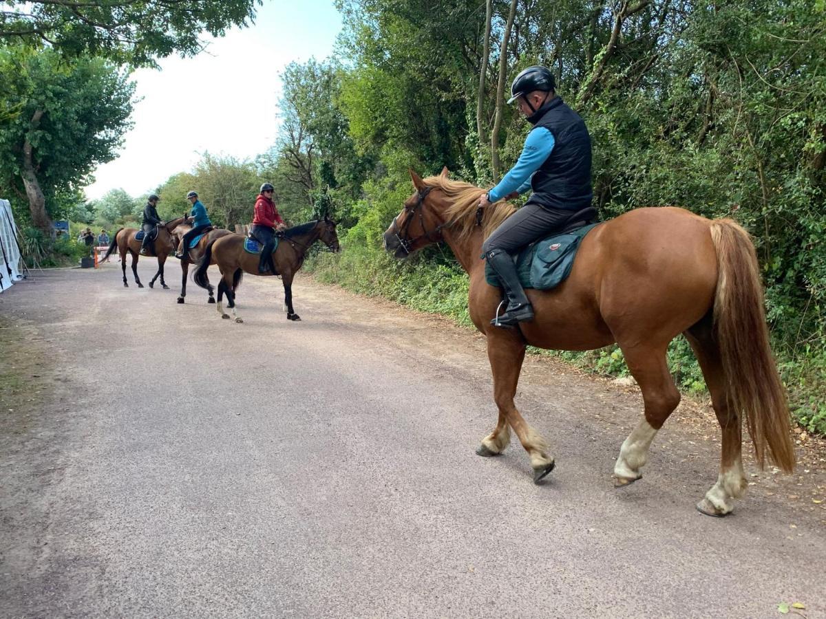 Camping Les Carolins Saint-Lo-d'Ourville Exteriér fotografie
